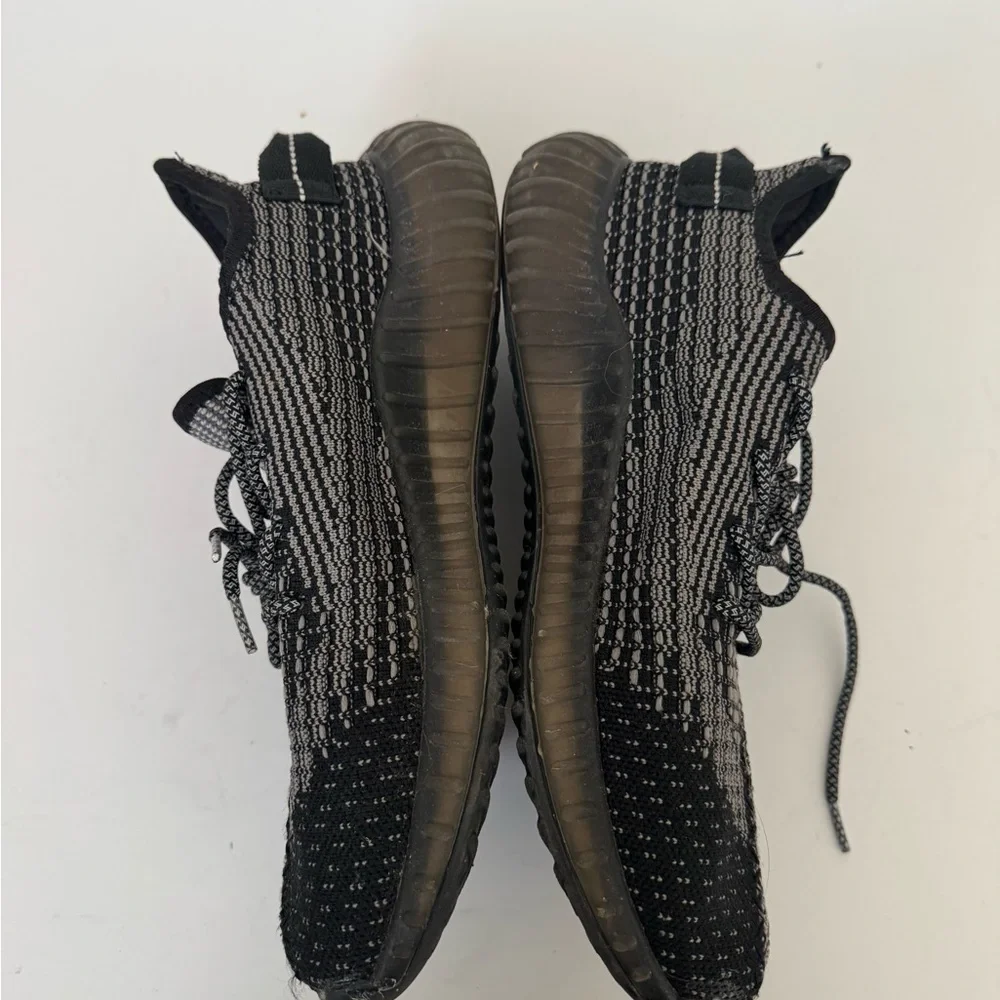 Black and Gray Athletic Sneakers Size 10.5 - Picture 7 of 7